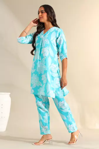 Ojasvi aqua botanical kurta set