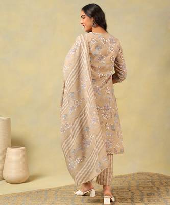 Aradhya taupe floral suit set 2