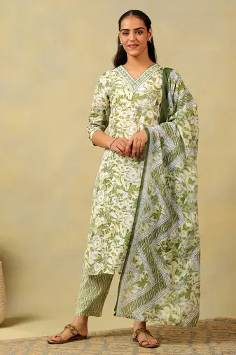 Navya olive foliage suit set