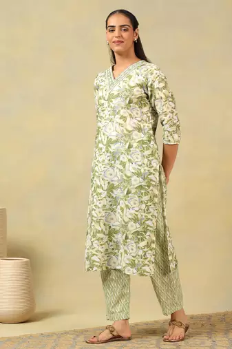 Navya olive foliage suit set
