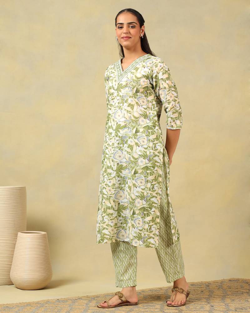 Navya olive foliage suit set