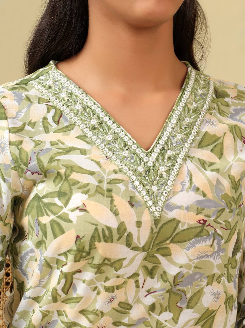 Navya olive foliage suit set