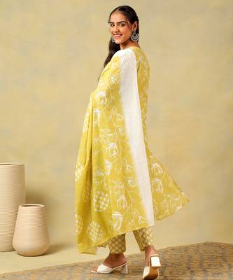 Edika olive-lime floral suit set 2