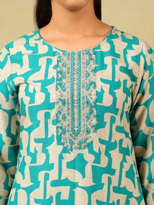 Amishi teal abstract suit set 5