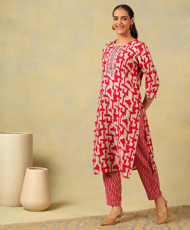 Sanaya deep rose abstract suit set