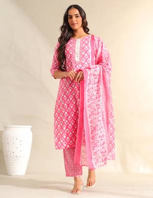 Amrita fuchsia garden suit set 1