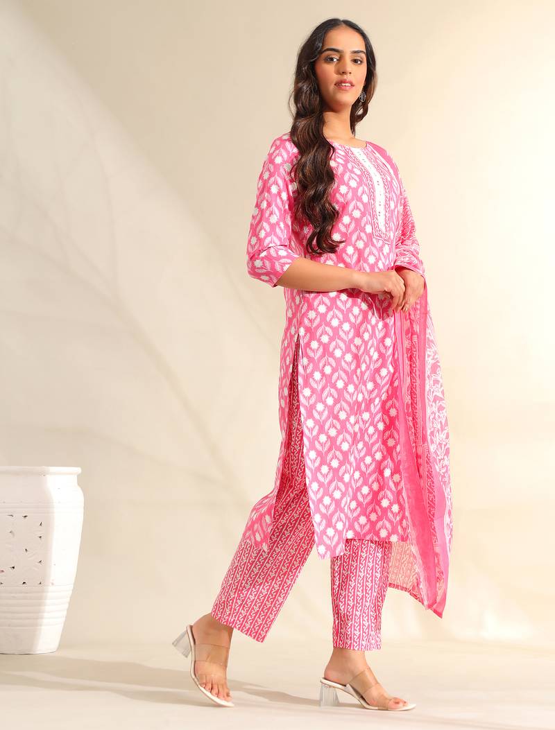 Amrita fuchsia garden suit set