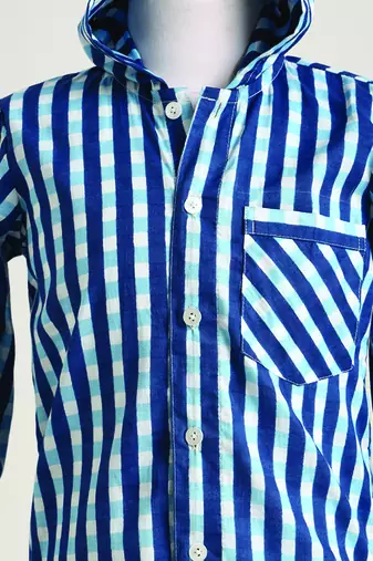 Blue woven cotton hooded shirt