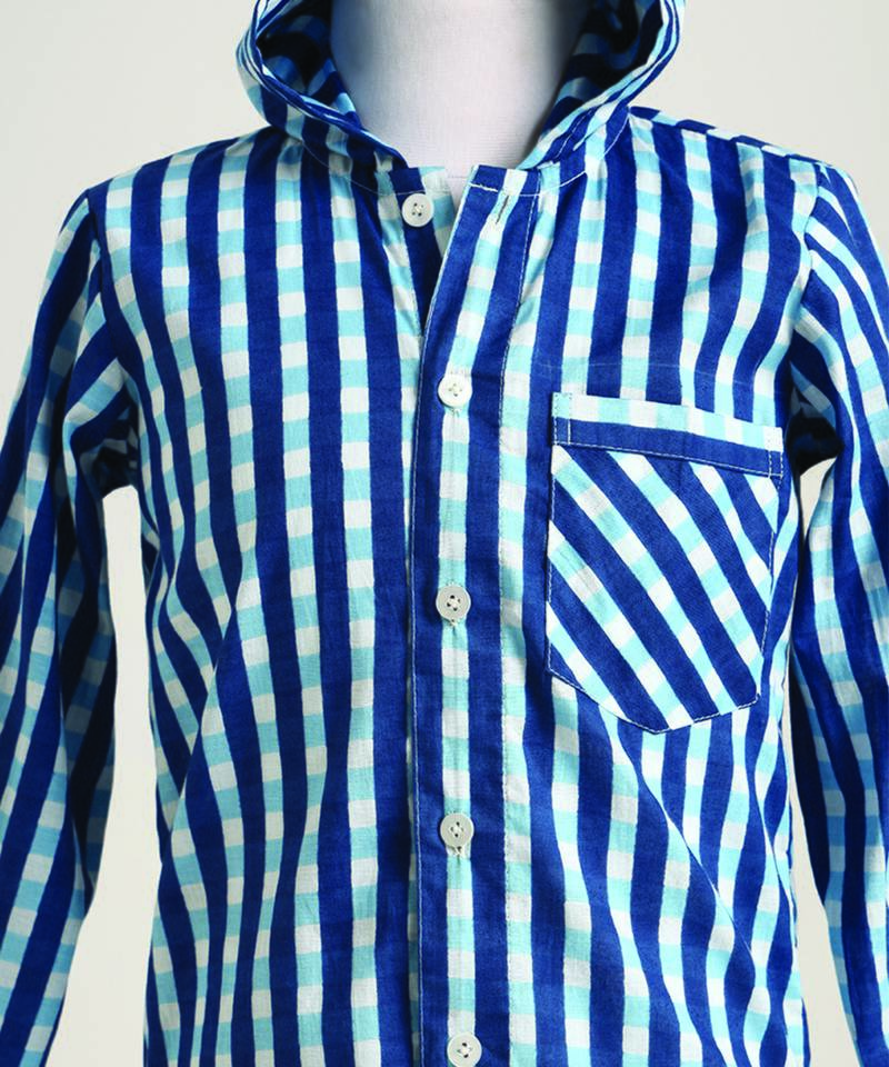 Blue woven cotton hooded shirt