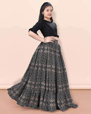 Black & beige printed pattern cotton blend top & lehenga crop flared lehenga set girls ethnic wear kids lehenga choli 2