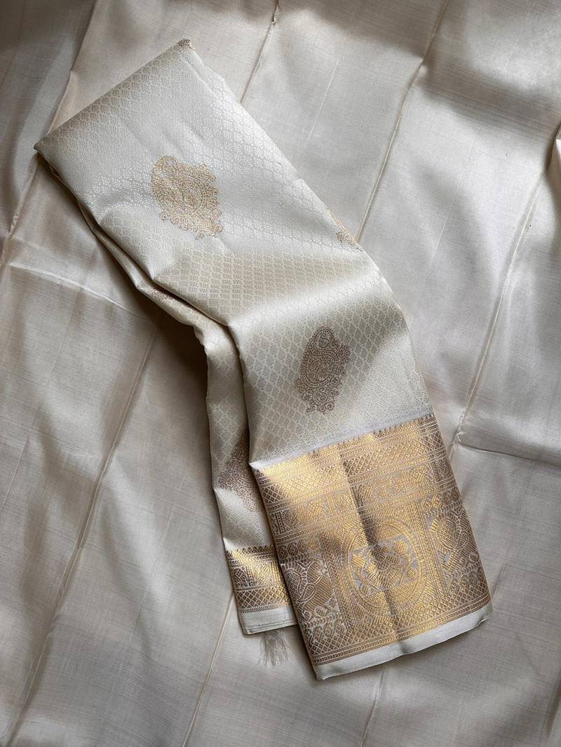 New Designer Banarasi Soft Silk White Color Woven Saree With Blouse Set For Women's