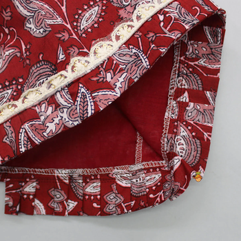 Red & white floral print with lace border detailing sleeveless crop top flared lehenga girls ethnic kids lehenga choli 4