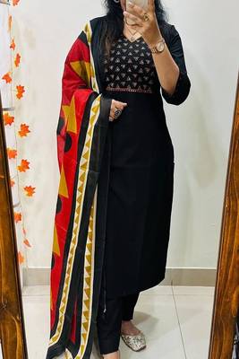 Floral embroidered  cotton v neck black kurta trouser & dupatta set 2