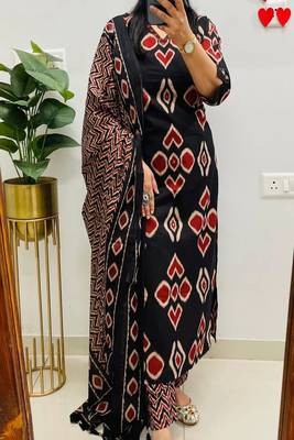 Floral embroidered  cotton v neck yellow kurta trouser & dupatta set 3
