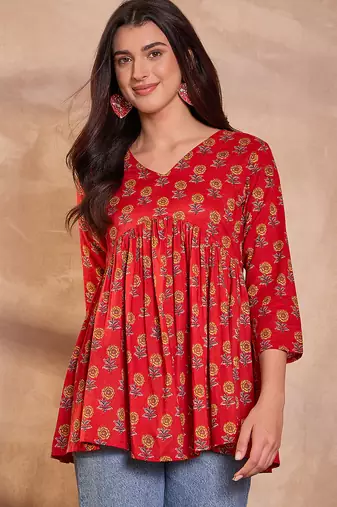 Women red floral printed cotton blend tops