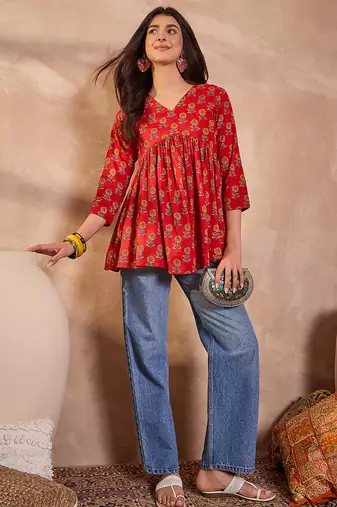 red cotton blend floral print flared tunic top