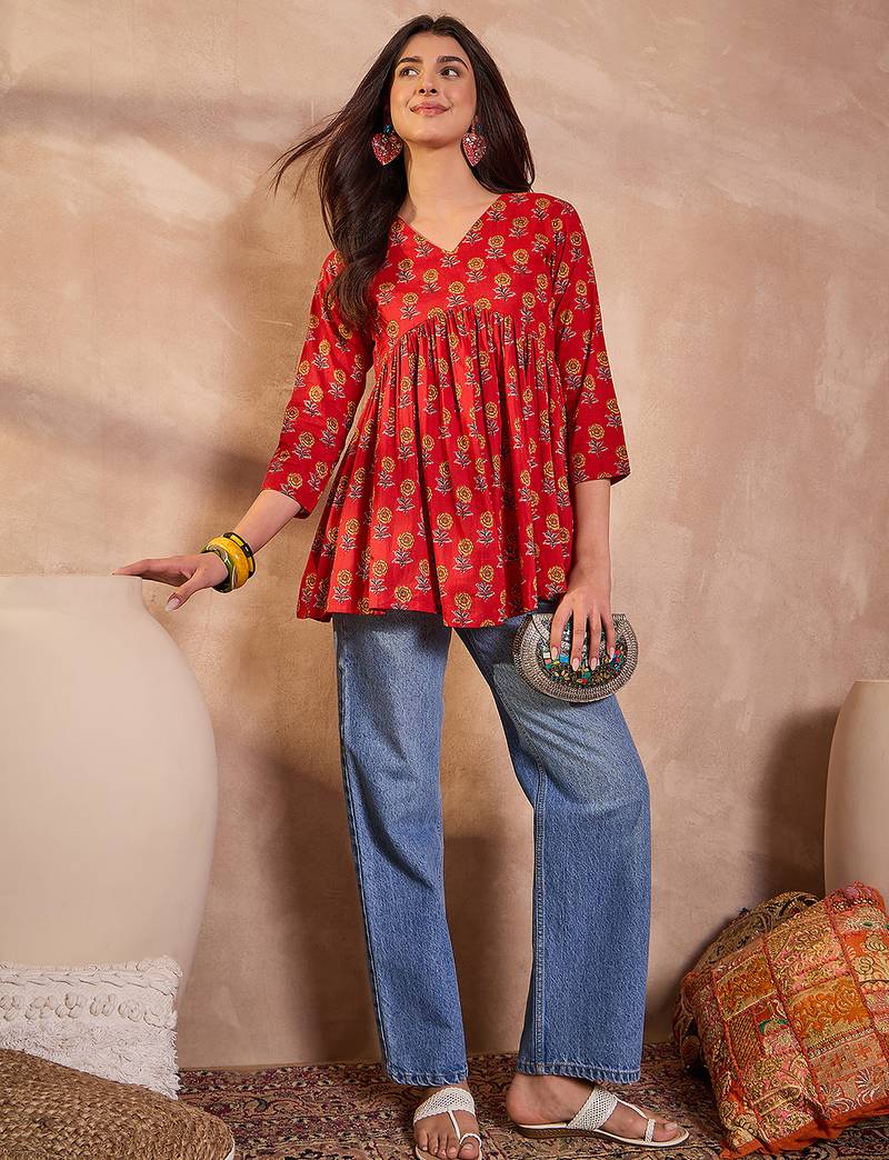 Women red floral printed cotton blend tops