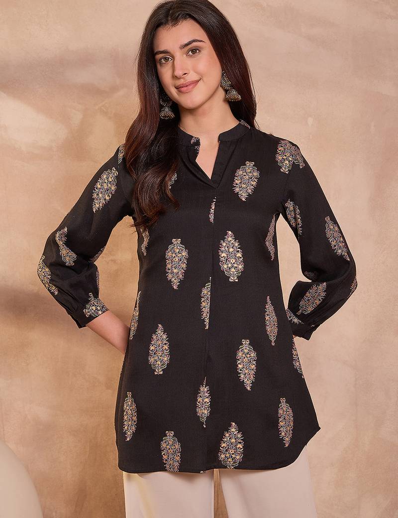 Women black floral printed cotton blend tops