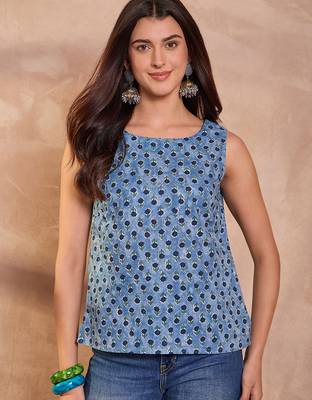 Women blue floral printed cotton blend tops 1