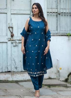 Floral embroidered  cotton boat neck blue kurta trouser & dupatta set 3