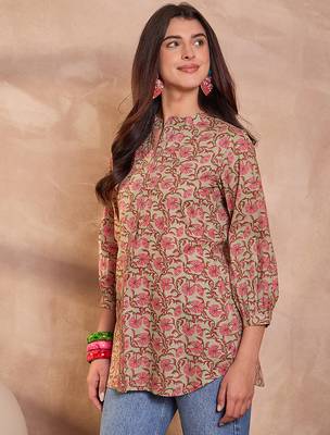 green floral printed cotton top for women 1