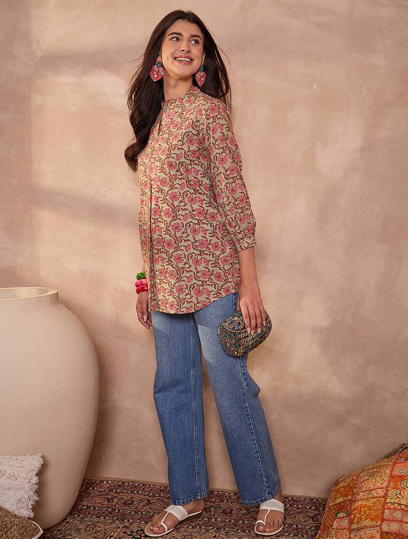 Women green floral printed cotton tops