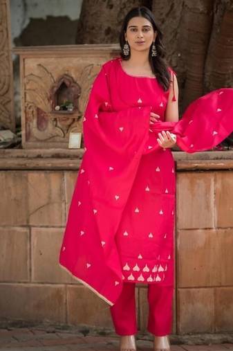 Floral embroidered pure cotton boat neck pink kurta trouser & dupatta set