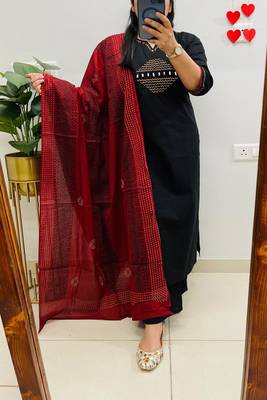 Floral embroidered  cotton round neck black kurta trouser & dupatta set 2