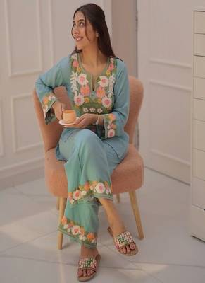 Floral embroidered  cotton keyhole neck blue co ord set 1