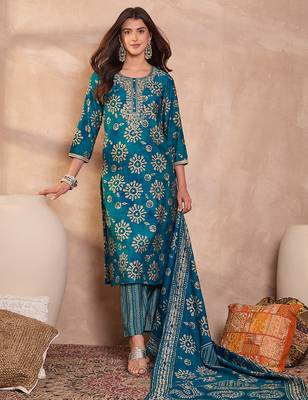 Women blue cotton blend floral printed straight kurta trouser with dupatta 3