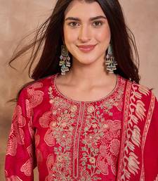 Women pink  floral printed straight kurta trouser with dupatta