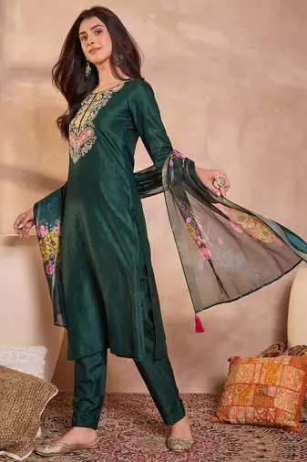 Women green silk blend solid embroidered straight kurta trouser with dupatta