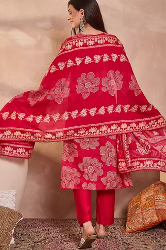 Women pink  floral printed straight kurta trouser with dupatta