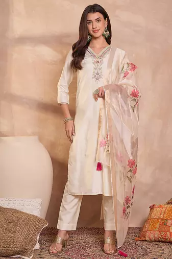 Women off white silk blend solid embroidered straight kurta trouser with dupatta
