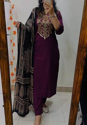 Floral embroidered pure cotton round neck purple kurta trouser & dupatta set 2