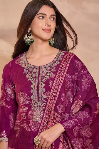 Women purple silk blend floral printed straight kurta trouser with dupatta