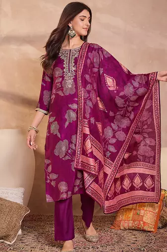 Women purple silk blend floral printed straight kurta trouser with dupatta