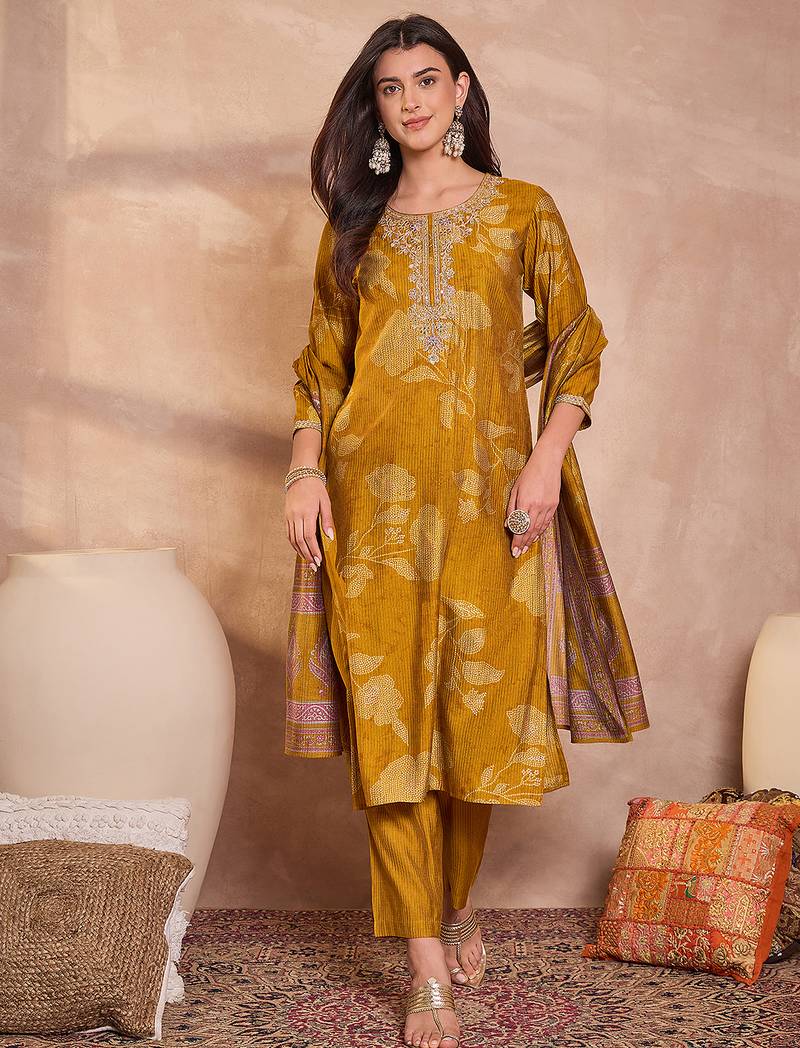 Women mustard silk blend floral printed straight kurta trouser with dupatta