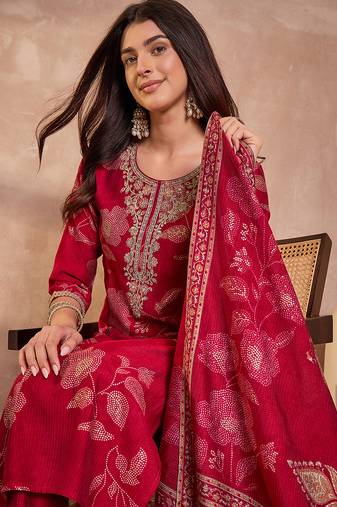 Women pink silk blend floral printed straight kurta trouser with dupatta