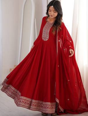 Engaging Red Zari Work Silk Reception Wear Gown With Dupatta 3