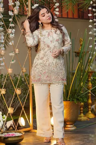 Women's crepe silk embroidered  kurti set with pant