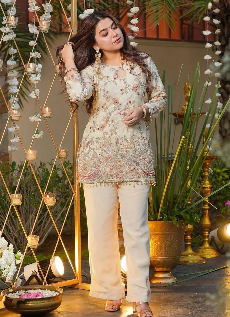 Women's crepe silk embroidered  kurti set with pant