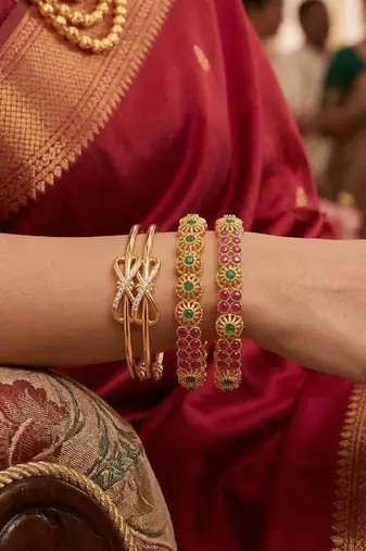 One bangle set one kada set