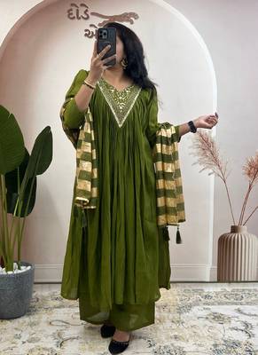 Green pure mul chanderi anarkali suit dupatta 3