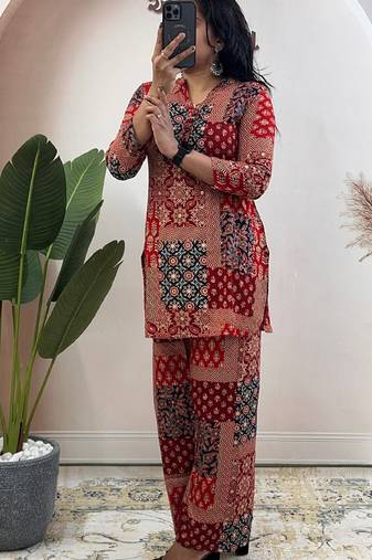 Maroon pure soft rayon cotton kurti with pant