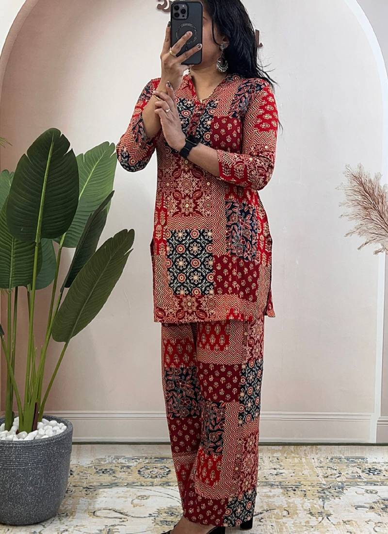 Maroon pure soft rayon cotton kurti with pant