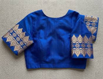 Blue linen slub jaquard designer saree with blouse 4