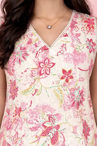 Vastramay women's pink floral screen print cambric cotton kurta | sleeveless v-neck straight ethnic wear