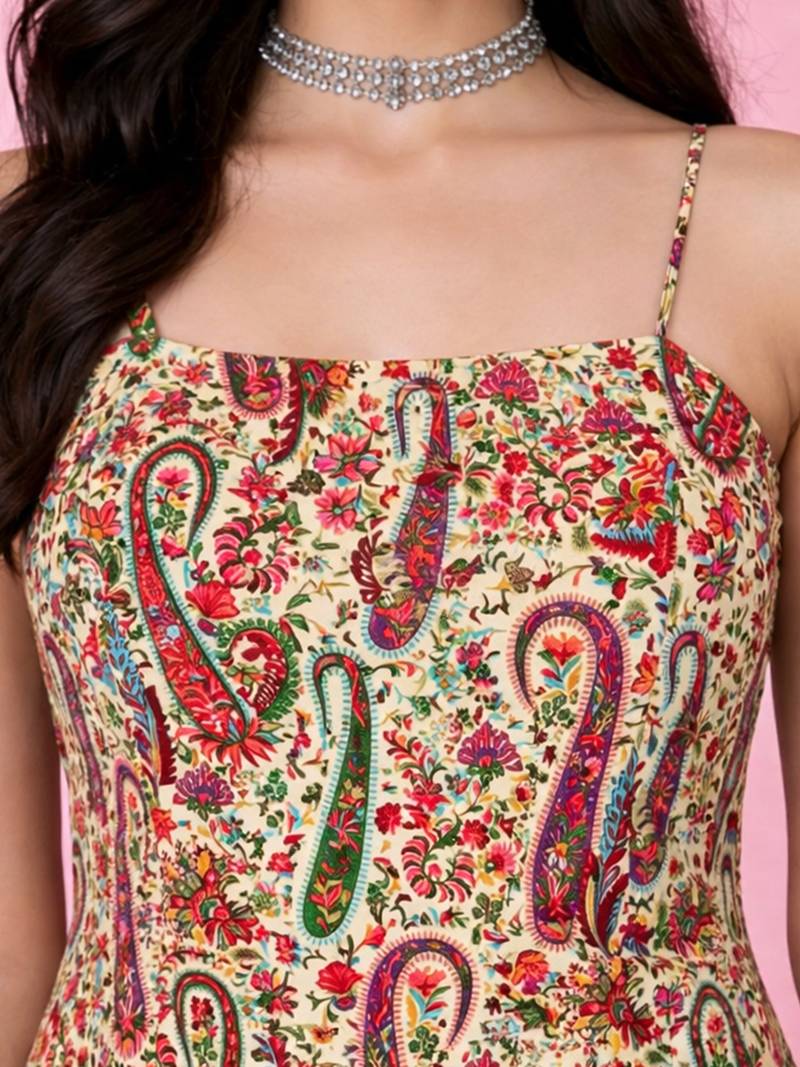 Vastramay womens cream paisley digital print crepe straight kurta