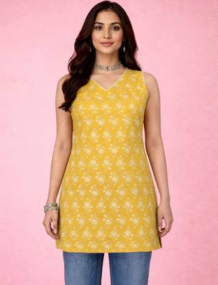 Vastramay women's yellow kantha work geometric print cambric cotton kurta 3